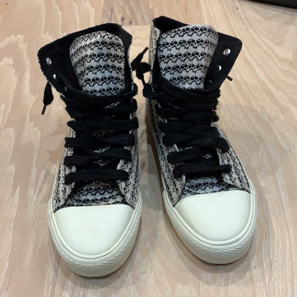 Rare Underground England skull high top sneakers - Size 6 - Picture 2 of 8